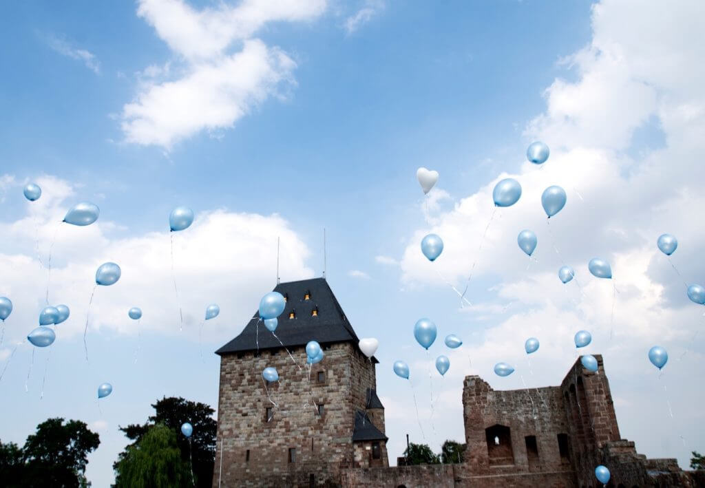 Burg Nideggen 1024x709 - Eine Hochzeit beginnt mit der Planung - Ihre Hochzeits-Checkliste